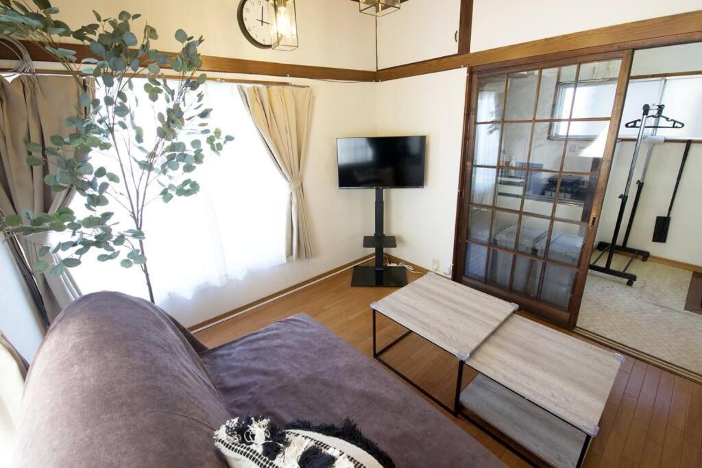東立石2丁目貸家 Appartement